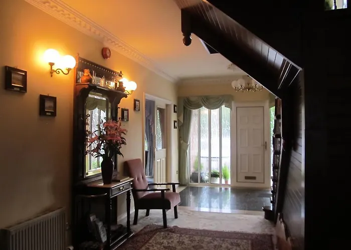 Couette-café Neidin House 3*